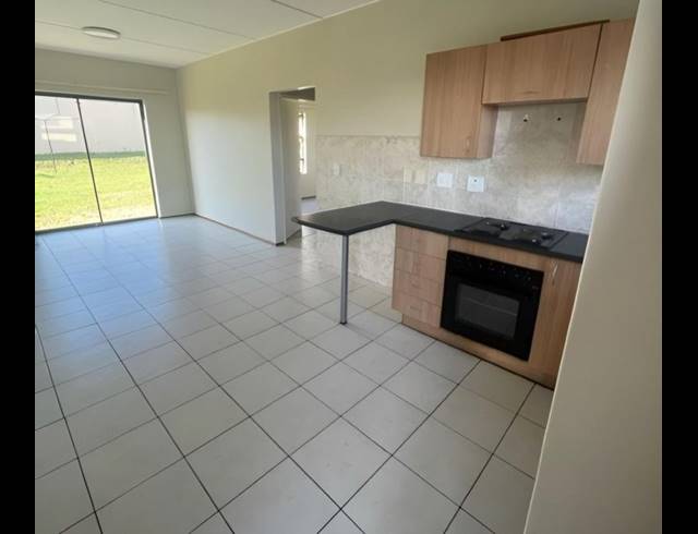 2 BEDROOM PROPERTY TO RENT IN PARKRAND